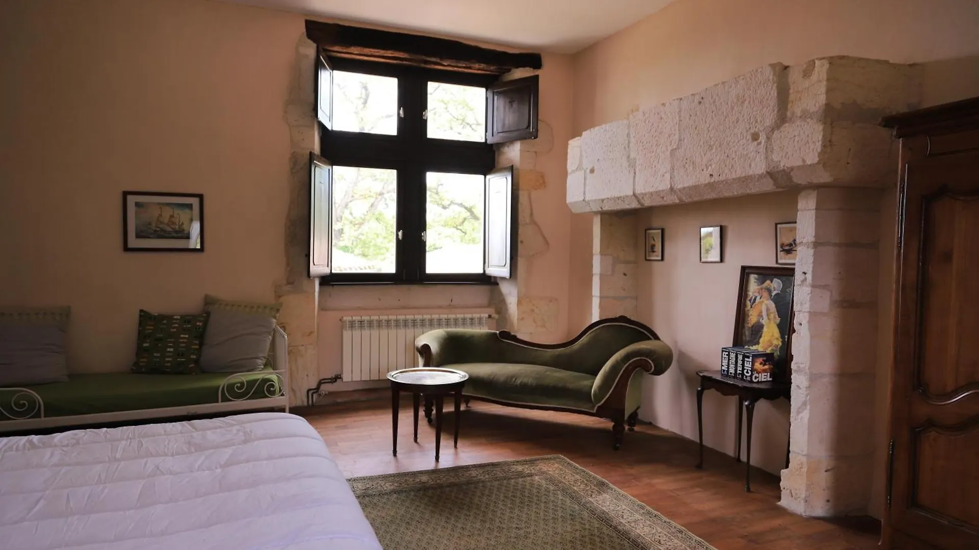 Chambres D'Hotes Dans Un Chateau Au Coeur De La Toscane Occitane Albi-Cordes-Rabastens Senouillac ベッド・アンド・ブレックファスト